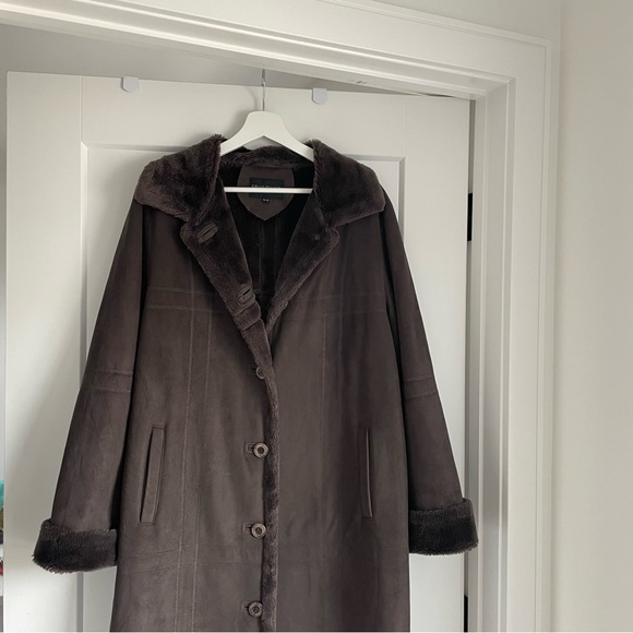 Vintage Faux Suede and Fur Olive Green Coat Jacket - Picture 2 of 6